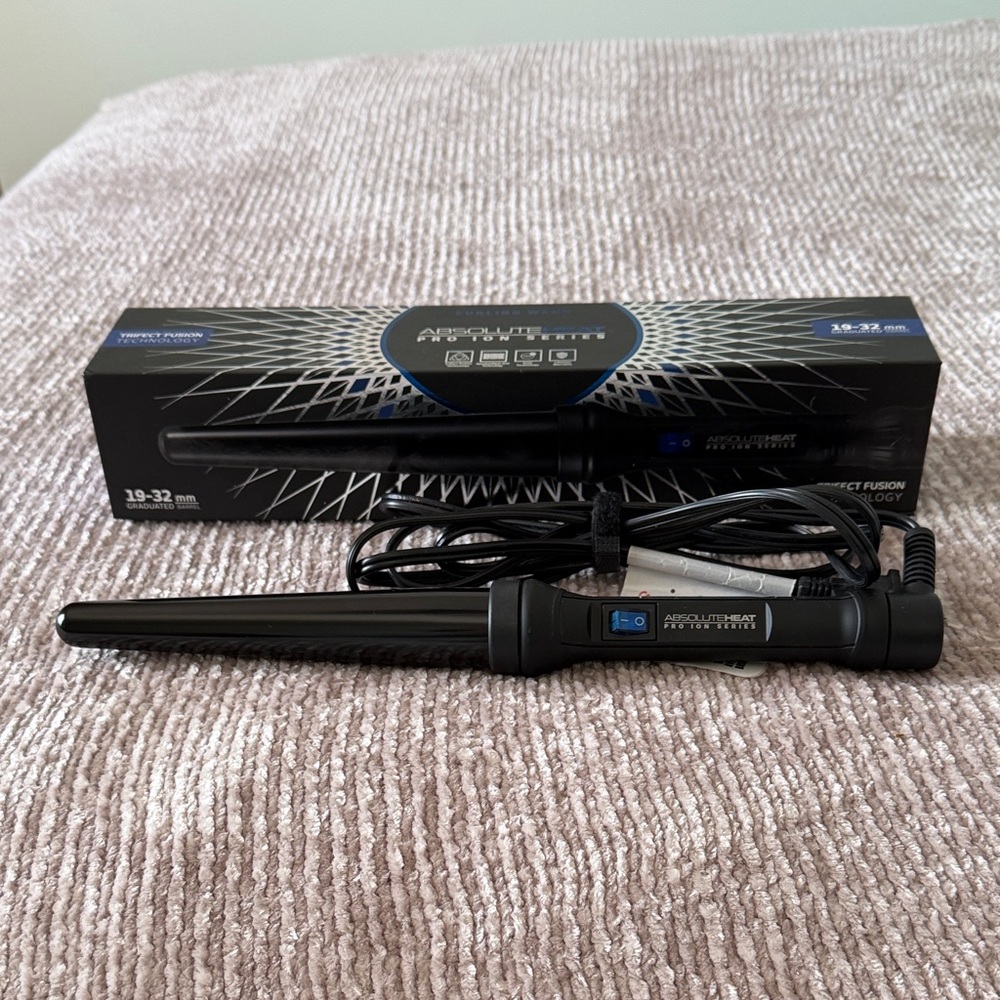 Haute House Absolute Heat Pro Ion Series Black Clipless Curling Wand
